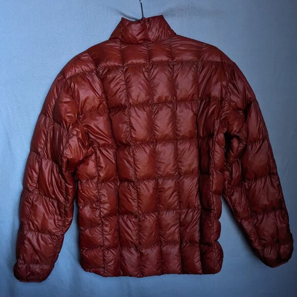 Montbell Men’s Packable Down Jacket Red Medium 90% Goose Down Lightweight Puffer - Picture 2 of 5